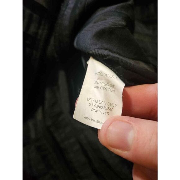 Trina Turk black collarless textured blazer sz 6 - Picture 4 of 4